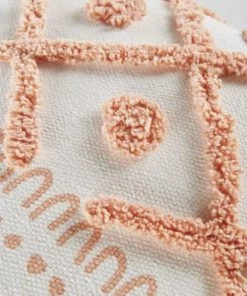 Maisons Du Monde Coussins Enfant Coussin à Pompons Et Motifs Bouclettes Rose Et écrus, 40x40 -Coussins enfant Soldes 2022 coussin a pompons et motifs bouclettes rose et ecrus 40x40 1000 1 15 225761 4