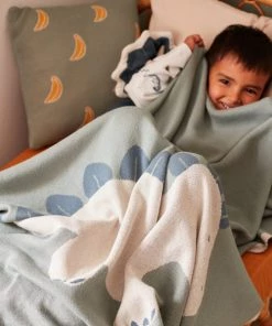 Noukie's Coussins Enfant Coussin Carré En Tricot Bio Ops Le Tricératops TSO (36 X 36 Cm) -Coussins enfant Soldes 2022 coussin carre en tricot bio ops le triceratops tso 36 x 36 cm 5