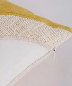 Maisons Du Monde Coussins Enfant Coussin En Coton Tramé Et Velours De Coton Roses Et Jaune Moutarde 25x40 -Coussins enfant Soldes 2022 coussin en coton trame et velours de coton roses et jaune moutarde 25x40 1000 6 20 215311 3