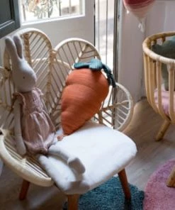 Lorena Canals Coussins Enfant Coussin Légume Cathy La Carotte 25x40cm -Coussins enfant Soldes 2022 coussin legume cathy la carotte 25x40cm 4