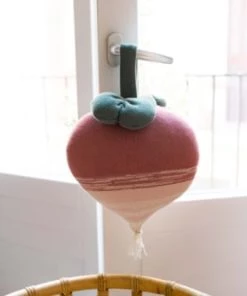 Lorena Canals Coussins Enfant Coussin Légume Ramona Le Radis 30x30cm -Coussins enfant Soldes 2022 coussin legume ramona le radis 30x30cm 4