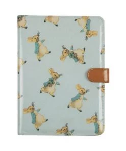 Petit Jour Paris Accessoires De Salle De Bain Enfant Protège Carnet De Santé Pierre Lapin En Multicolore