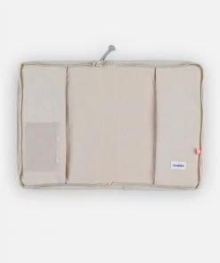 Noukie's Accessoires De Salle De Bain Enfant Protège Carnet De Santé Tiga La Girafe TSO -Coussins enfant Soldes 2022 protege carnet de sante tiga la girafe tso 2