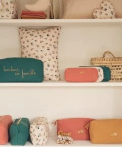 Cocoeko Accessoires De Salle De Bain Enfant Trousse De Toilette Week-end Camel 13 Cocoeko Accessoires De Salle De Bain Enfant Trousse De Toilette Week-end Camel -Coussins enfant Soldes 2022 trousse de toilette week end camel 5