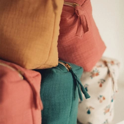 Cocoeko Accessoires De Salle De Bain Enfant Trousse De Toilette Week-end Marsala 5 Cocoeko Accessoires De Salle De Bain Enfant Trousse De Toilette Week-end Marsala – Image 3